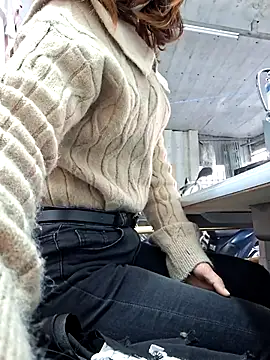 Snapshot of irina_hana chatting on 01-07-26, 12:35 irina hana online show from 01-07-26, 12:35