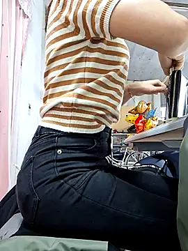 Snapshot of irina_hana chatting on 02-28-26, 01:17 irina hana online show from 02-28-26, 01:17