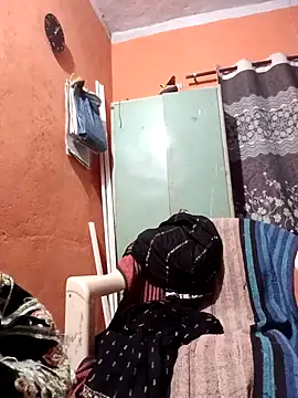 Snapshot of ZIVAA chatting on 09-21-25, 06:31 ZIVAA online show from 09-21-25, 06:31