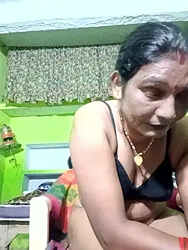 Snapshot of ZIVAA chatting on 10-04-25, 07:17 ZIVAA online show from 10-04-25, 07:17