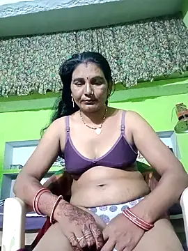 Snapshot of ZIVAA chatting on 10-12-25, 05:23 ZIVAA online show from 10-12-25, 05:23