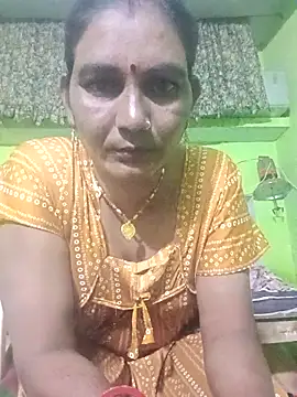 Snapshot of ZIVAA chatting on 10-15-25, 06:13 ZIVAA online show from 10-15-25, 06:13