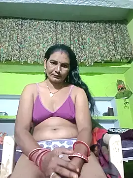 Snapshot of ZIVAA chatting on 10-17-25, 09:56 ZIVAA online show from 10-17-25, 09:56