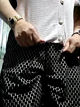 Baby-ladysweets20 online show from 09-22-25, 07:21