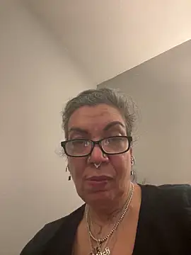 dieseldame1313 online show from 01-13-25, 03:12