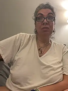 dieseldame1313 online show from 02-09-25, 04:14