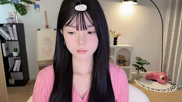 Momo-xx online show from 10-06-25, 12:19