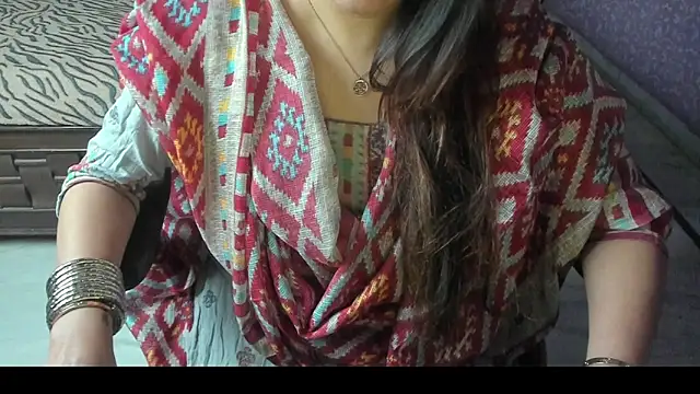 ShylaGill online show from 11-26-25, 10:16