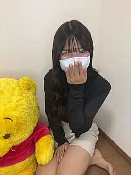 Snapshot of y_yunchan chatting on 09-22-25, 04:03 y yunchan online show from 09-22-25, 04:03