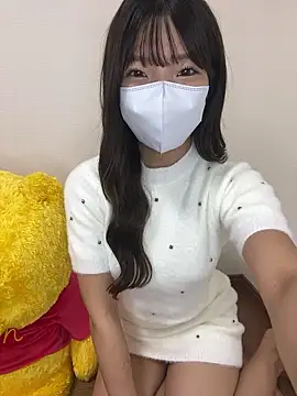 Snapshot of y_yunchan chatting on 09-29-25, 03:11 y yunchan online show from 09-29-25, 03:11