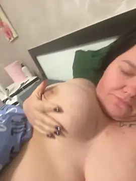 SunnyLeila2101 online show from 11-02-25, 09:50