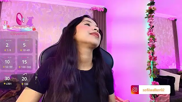 SophiaWalker 1 online show from 10-18-25, 12:17