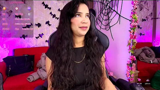 SophiaWalker 1 online show from 11-05-25, 10:04