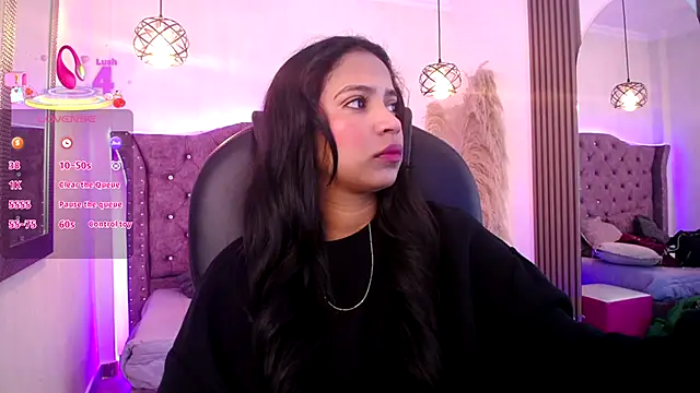 SophiaWalker 1 online show from 12-14-25, 12:21