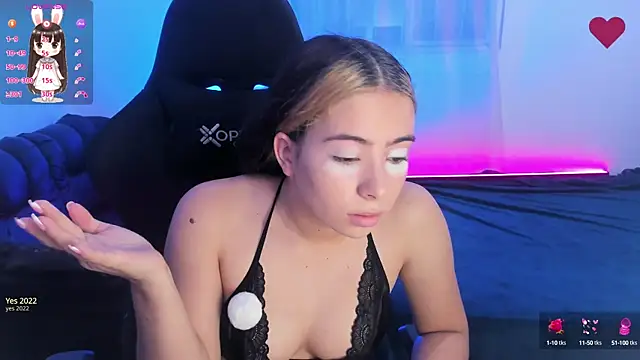 Snapshot of Aishelyng chatting on 09-26-25, 08:57 Aishelyng online show from 09-26-25, 08:57