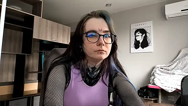 HighelikeGirl online show from 11-05-25, 07:08