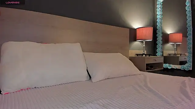 Snapshot of Zoe_Ruiiz chatting on 12-03-25, 10:30 Zoe Ruiiz online show from 12-03-25, 10:30