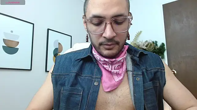   Damian    online show from 11-25-25, 12:43