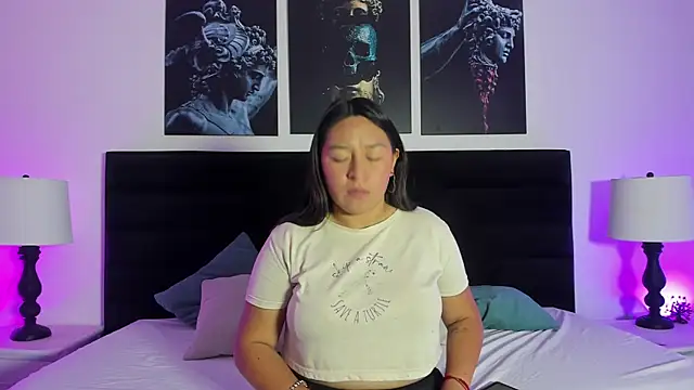 BellaRoux1 online show from 09-19-25, 12:06