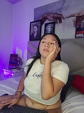 BellaRoux1 online show from 10-21-25, 12:06