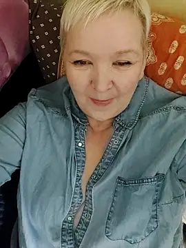 ForgeMeNot51 online show from 11-16-25, 08:42