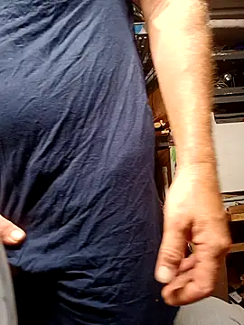 Snapshot of Canuseemeray chatting on 09-18-25, 06:10 Canuseemeray online show from 09-18-25, 06:10