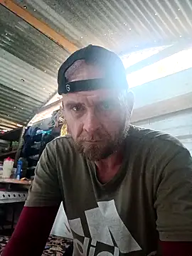 Snapshot of Canuseemeray chatting on 11-17-25, 10:26 Canuseemeray online show from 11-17-25, 10:26