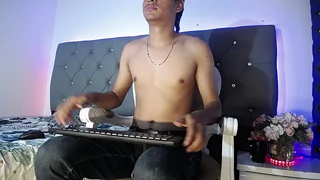 Charlie Cock  online show from 10-16-25, 07:37