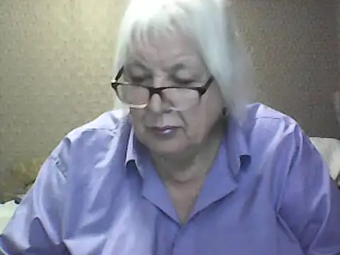 Alexia64231 online show from 09-11-25, 03:28