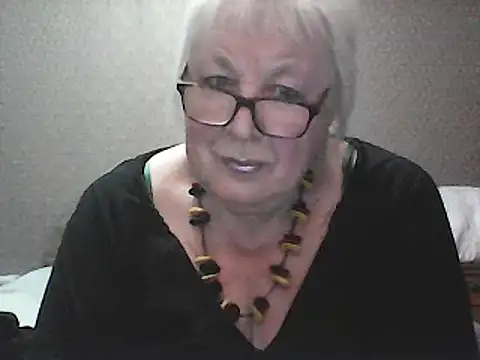 Alexia64231 online show from 09-17-25, 07:04