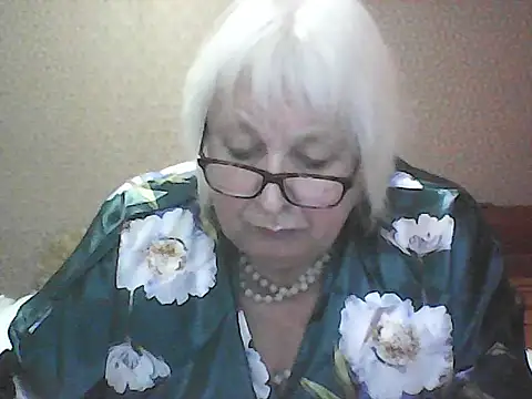 Alexia64231 online show from 09-24-25, 04:32