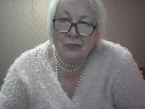 Alexia64231 online show from 09-28-25, 11:21