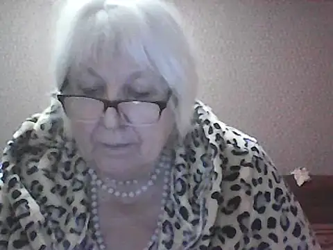 Alexia64231 online show from 10-21-25, 07:36