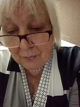 Alexia64231 online show from 11-18-25, 07:24