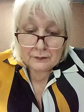 Alexia64231 online show from 11-19-25, 03:34