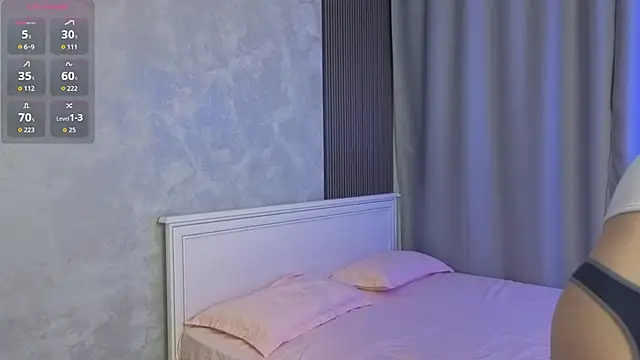 Snapshot of akino_hen chatting on 09-30-25, 04:12 akino hen online show from 09-30-25, 04:12