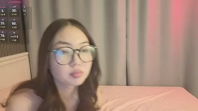 Snapshot of akino_hen chatting on 10-07-25, 08:06 akino hen online show from 10-07-25, 08:06