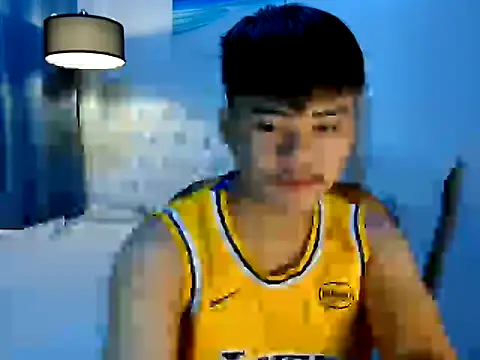 hot emman online show from 03-25-26, 12:05