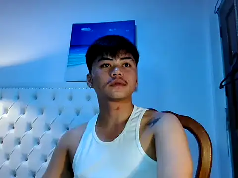 hot emman online show from 03-29-26, 02:39