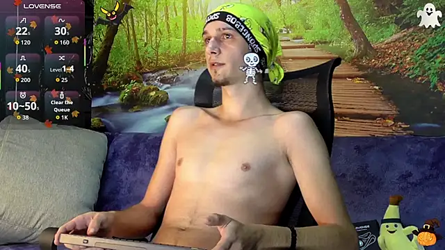 AxelMassimo online show from 10-31-25, 03:51