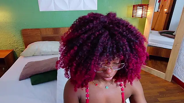 Snapshot of Chocolatte_dreams chatting on 10-01-25, 01:17 Chocolatte dreams online show from 10-01-25, 01:17