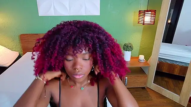 Snapshot of Chocolatte_dreams chatting on 10-14-25, 12:28 Chocolatte dreams online show from 10-14-25, 12:28