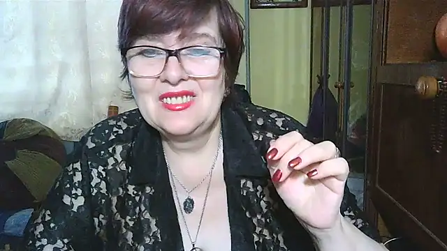 Snapshot of VeronicaGold511 chatting on 01-08-26, 08:49 VeronicaGold511 online show from 01-08-26, 08:49