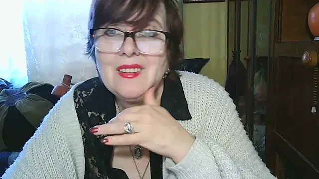 Snapshot of VeronicaGold511 chatting on 02-01-26, 08:24 VeronicaGold511 online show from 02-01-26, 08:24