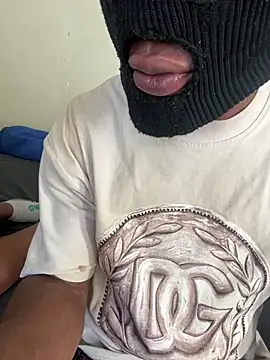Snapshot of fuckboydud chatting on 05-13-26, 05:49 fuckboydud online show from 05-13-26, 05:49