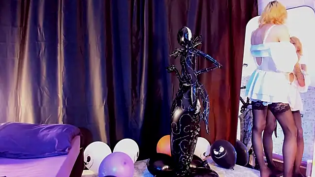 Anjela Botton online show from 10-30-25, 07:25