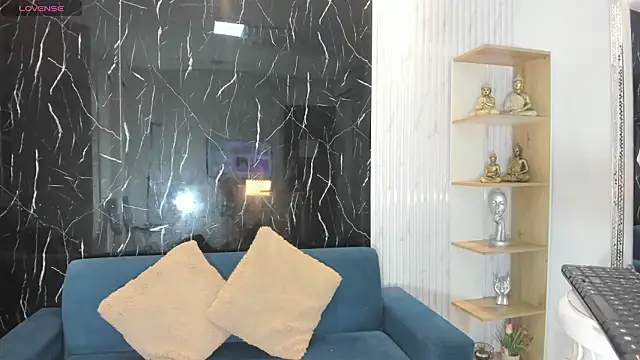 Nini Beyker online show from 03-28-26, 12:27