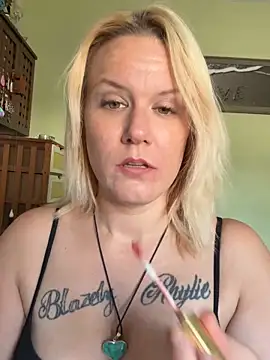 RhondaRump online show from 09-23-25, 02:09