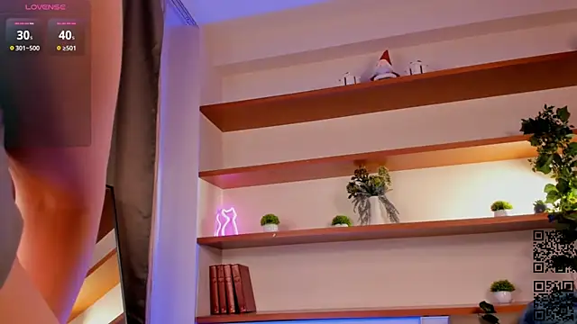 Snapshot of CarolSutton chatting on 10-17-25, 03:03 CarolSutton online show from 10-17-25, 03:03