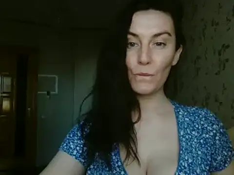 KatalinaQE online show from 09-15-25, 06:46